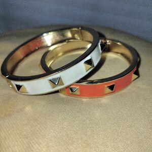 2 Bangels Enamel Hinged Persimmin Orange/White W/Studs Silver Tone No Tarnishing